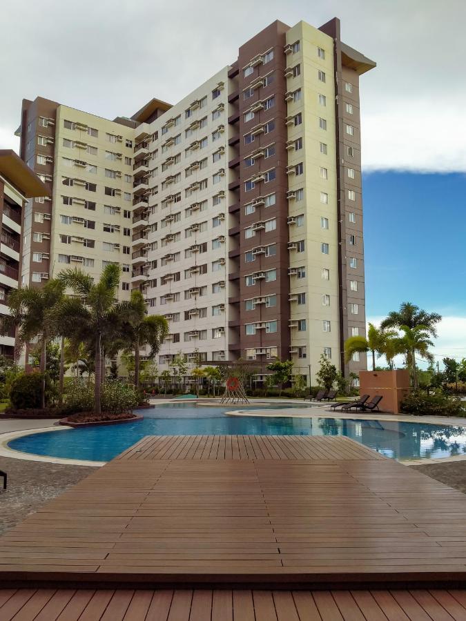 Spacious 2 Bedroom Unit For Rent *