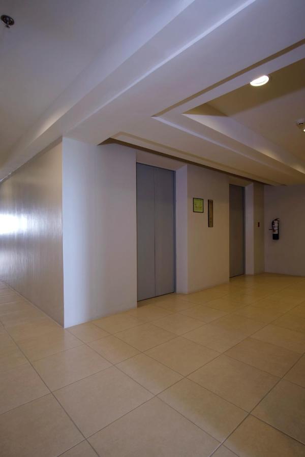 Spacious 2 Bedroom Unit For Rent Apartment *